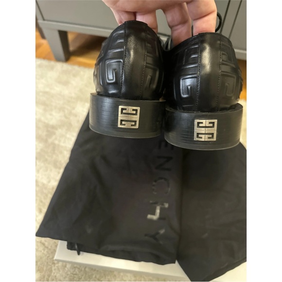 GIVENCHY 4G MOTIF Leather Lace Ups size 42/9 - Picture 8 of 10